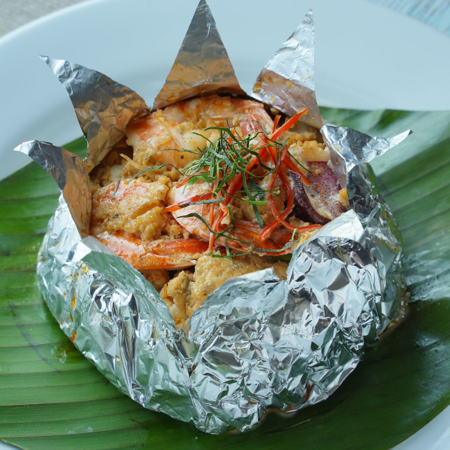 ห่อหมกทะเล / Thai steamed seafood curry (Homok)